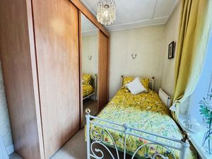 Photo 2- click for photo gallery